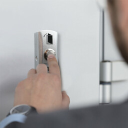 Výstupné tlačidlo "EXIT" s LED podsvietením Qoltec 52451