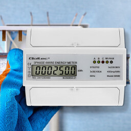 Digitálny elektromer Qoltec 50989 DIN 3-fázový 3x230/400V 100A - obojsmerný