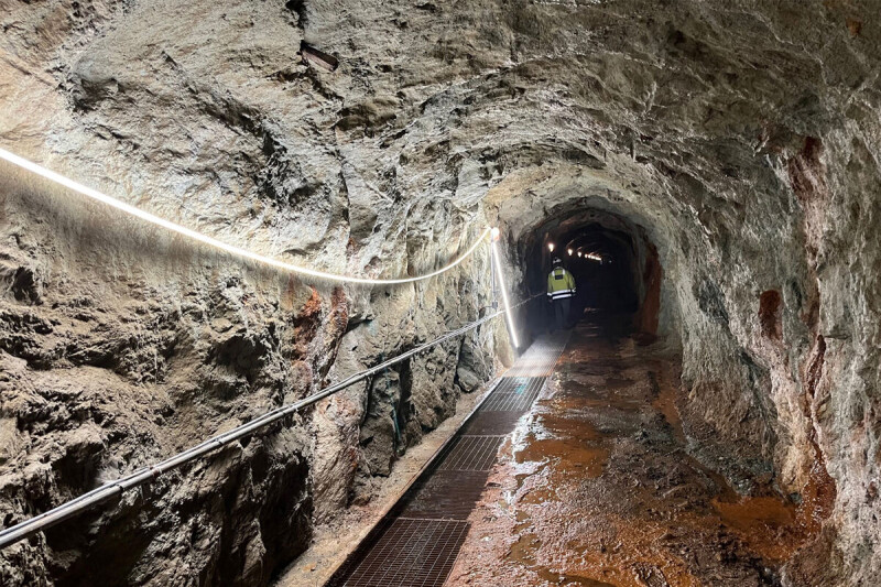 Pracovné svietidlo FlexLED 2-stranný LED svetelný pás na káblovej cievke 25m 230V 325W 4000K (841060)