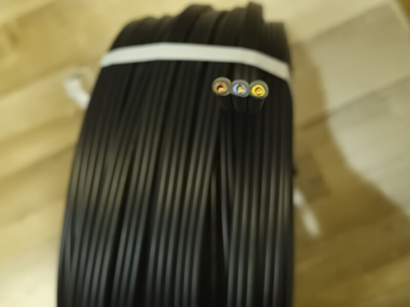 Kábel plochý CYBY-J 3x2,5 (CYKYLO , CYYpl , YDYp) 450/750V čierny