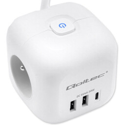 Predlžovacia šnúra 3-zás. - 2m + 3xUSB , kocka s presvetleným vypínačom , Qoltec 52547