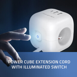 Predlžovacia šnúra 3-zás. - 2m + 3xUSB , kocka s presvetleným vypínačom , Qoltec 52547