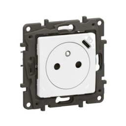 Niloé - NP3302WH - zásuvka 2P+PE + USB 5V/1,5A "C" biela (Nové Niloé)