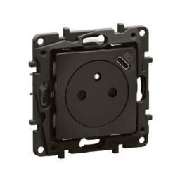 Niloé - NP3302BK - zásuvka 2P+PE + USB 5V/1,5A "C" čierna (Nové Niloé)