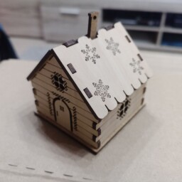 Vianočná drevenná dekorácia na stromček 6ks/bal. - chalúpka 5,5x6x5,5cm