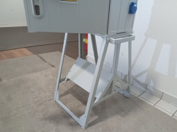 Staveniskový rozvádzač RB-4/32A/3x16A/KS Incobex R6E33-0001-001 (1x32A/5pól. , 1x16A/5pól. + 2x 16A/250V)